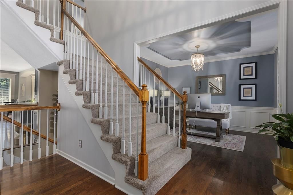 237 NE Hidden Ridge Circle — photo 5