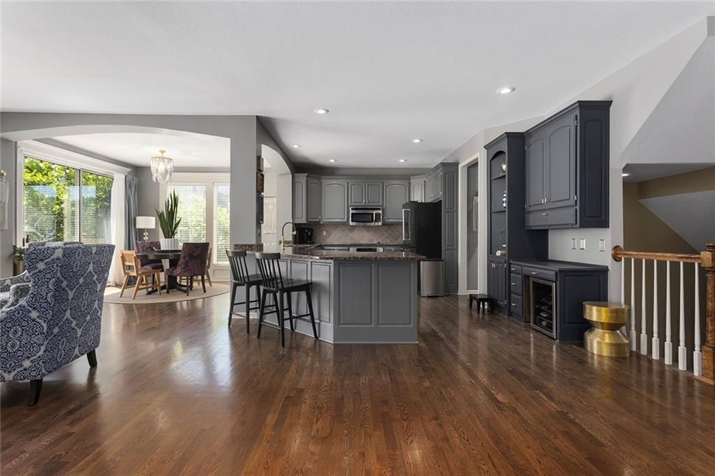 237 NE Hidden Ridge Circle — photo 13