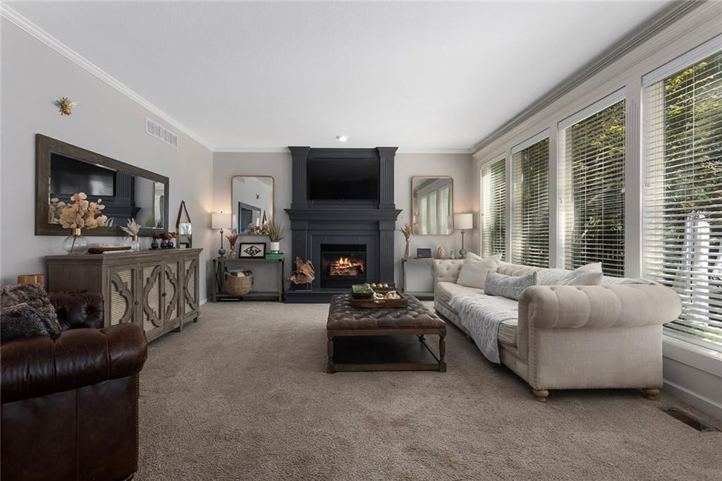 237 NE Hidden Ridge Circle — photo 17