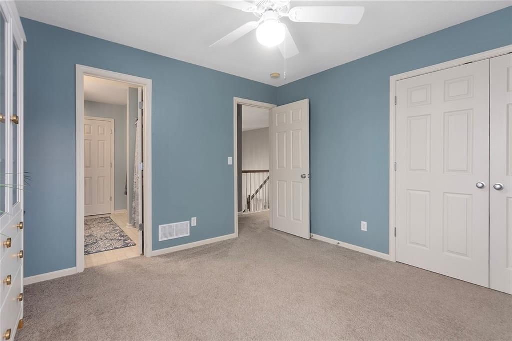237 NE Hidden Ridge Circle — photo 32
