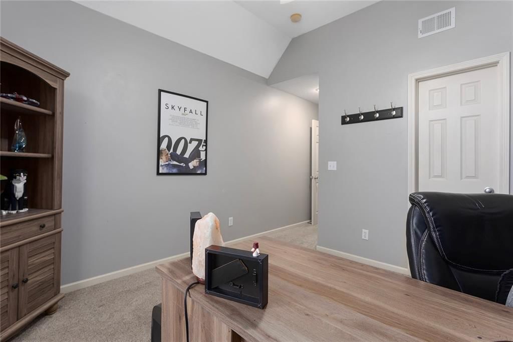 237 NE Hidden Ridge Circle — photo 36