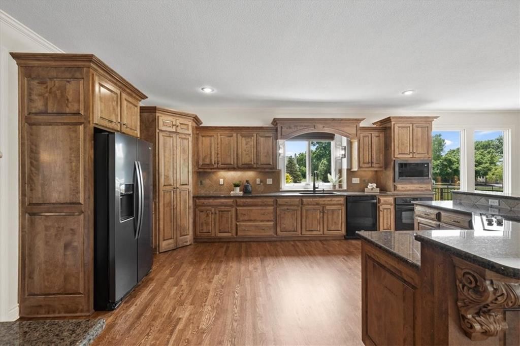 18840 Travis Lane — photo 23