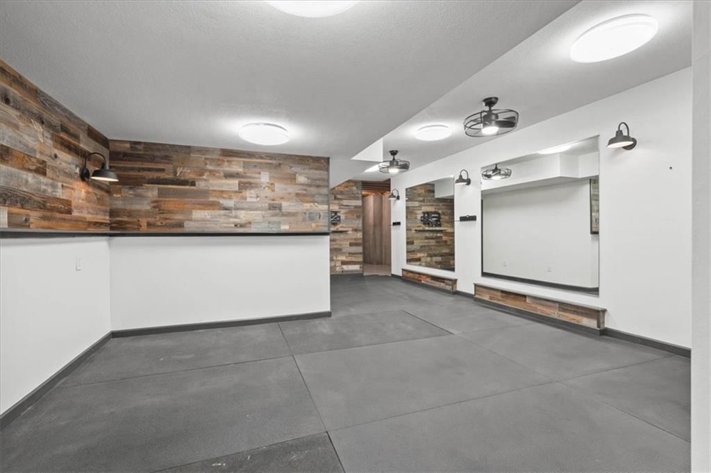 18840 Travis Lane — photo 47