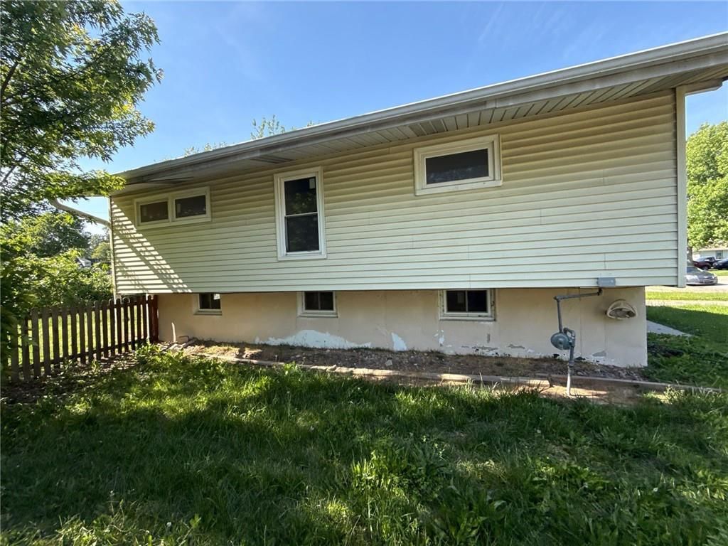4258 N Colorado Avenue — photo 3