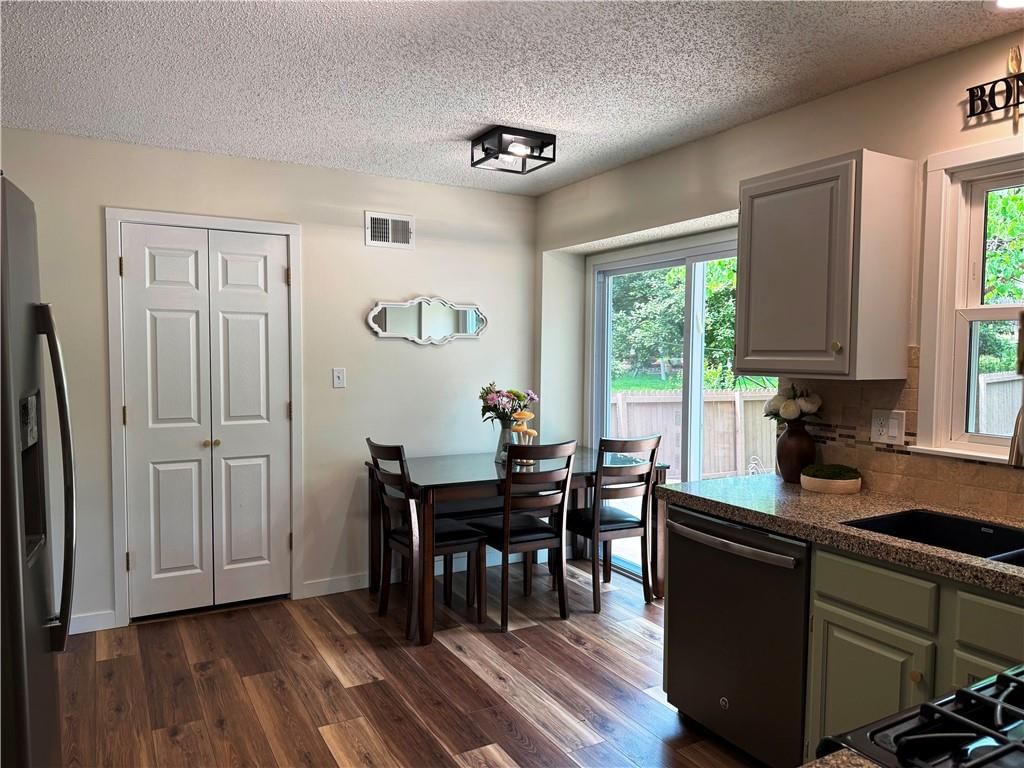 10002 W 98th Terrace — photo 12