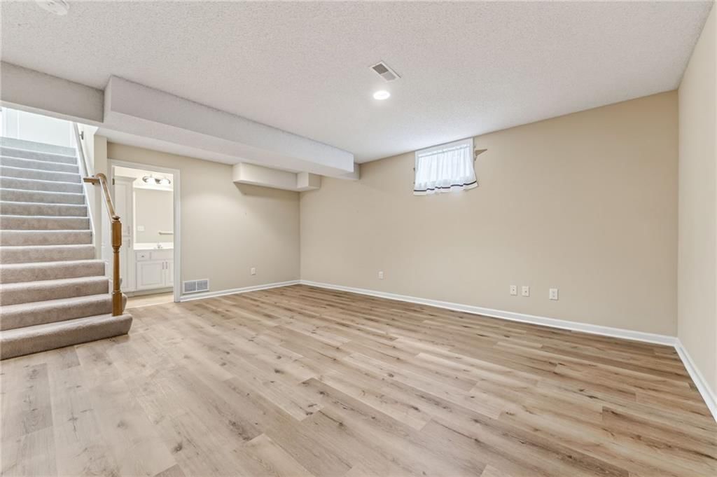 7212 N Lawn Avenue — photo 22