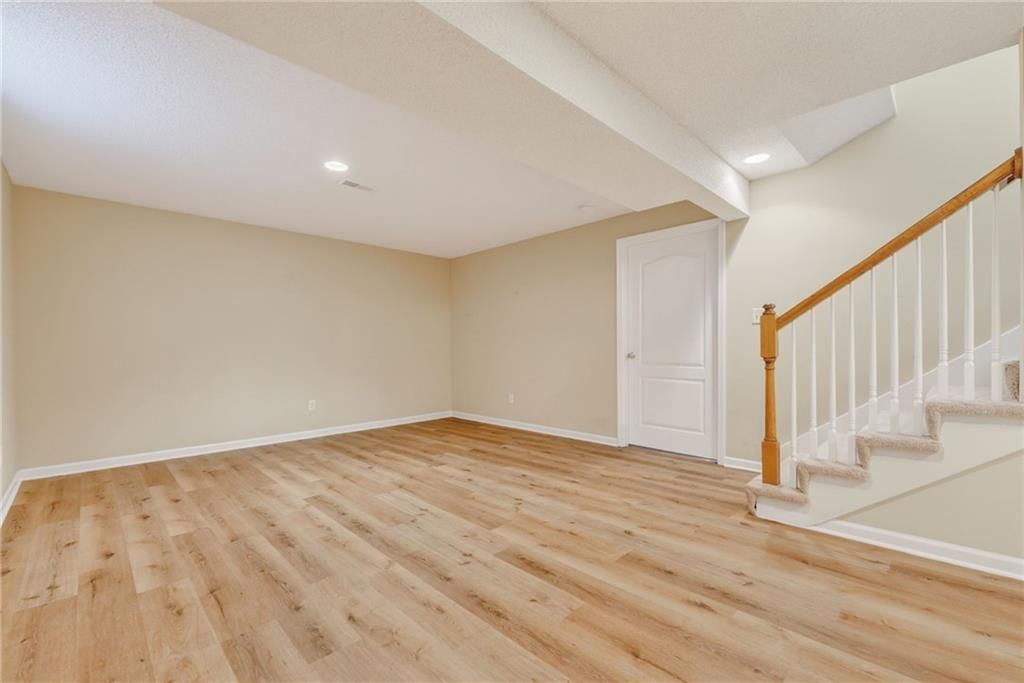 7212 N Lawn Avenue — photo 23