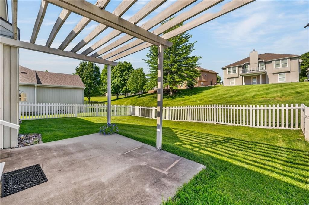 7212 N Lawn Avenue — photo 28