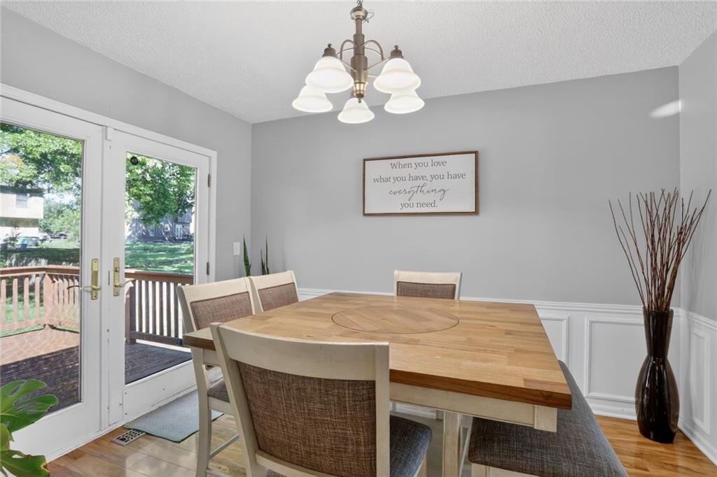 15270 Conser Street — photo 8