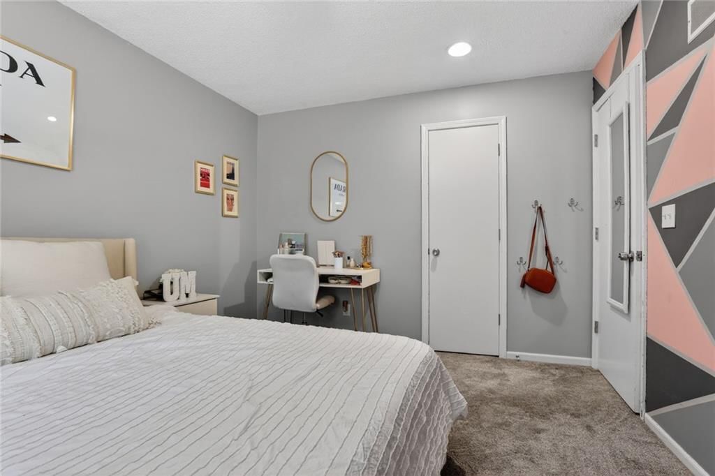 15270 Conser Street — photo 17