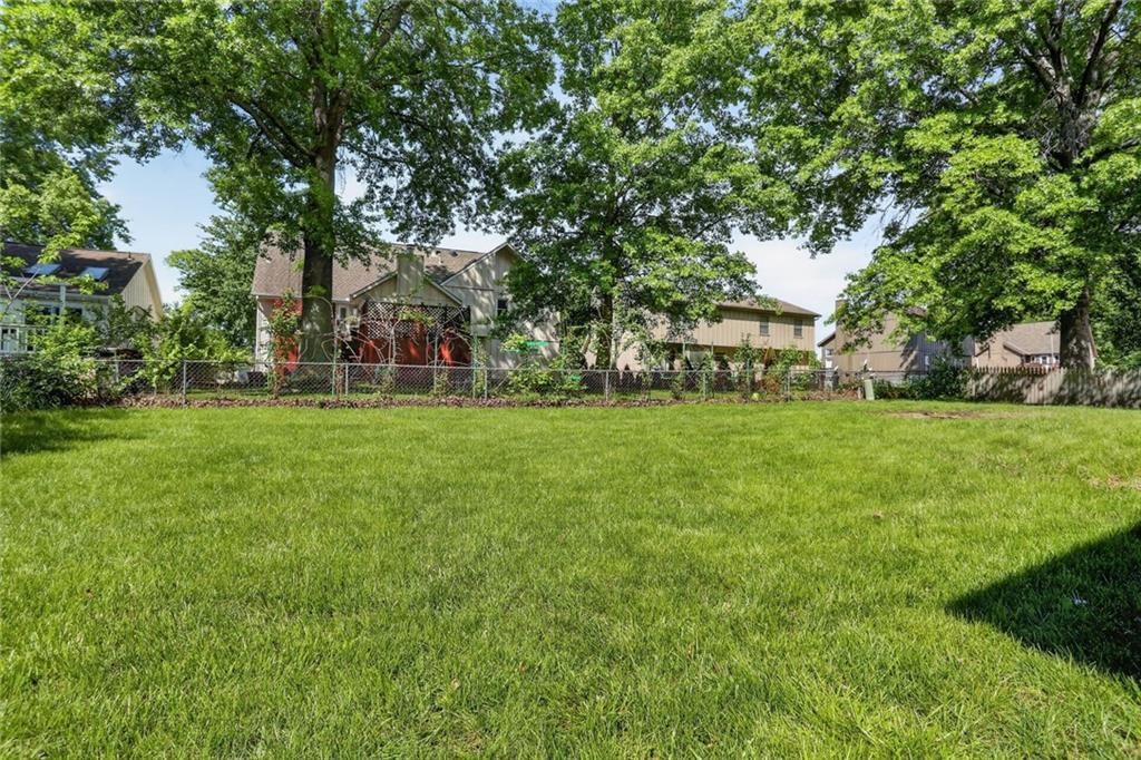 15270 Conser Street — photo 21