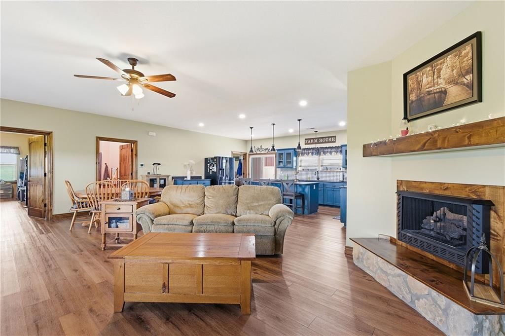 30225 Wolf Road — photo 10