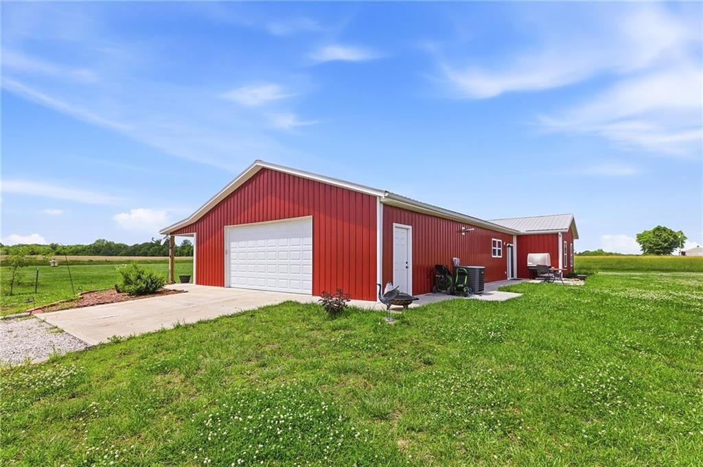 30225 Wolf Road — photo 39