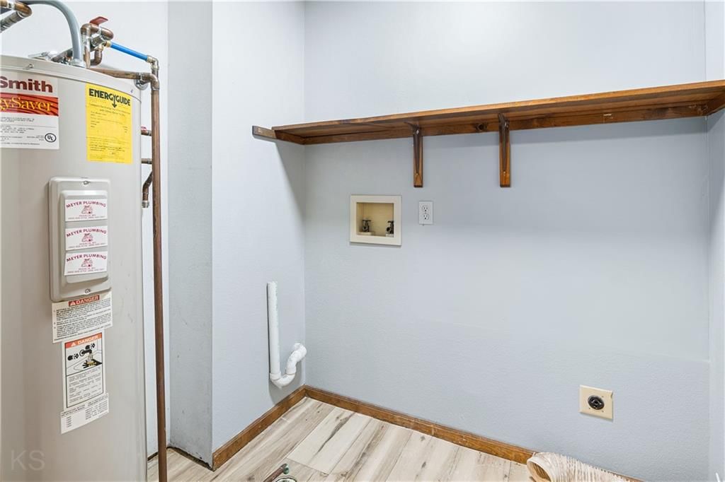 204 Hopkins Street — photo 13