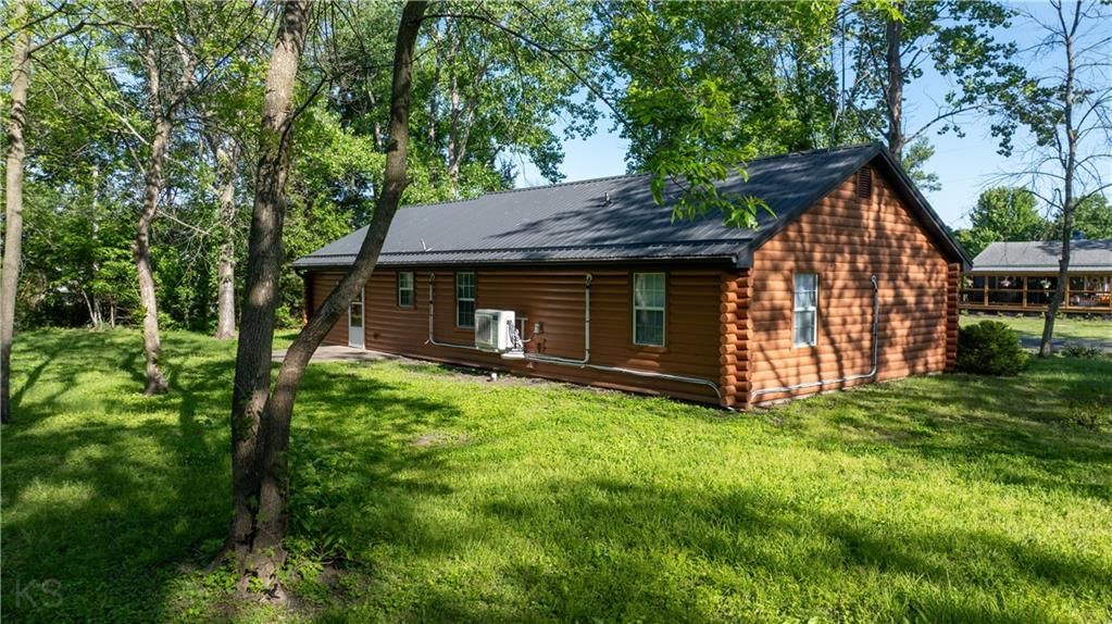 204 Hopkins Street — photo 26