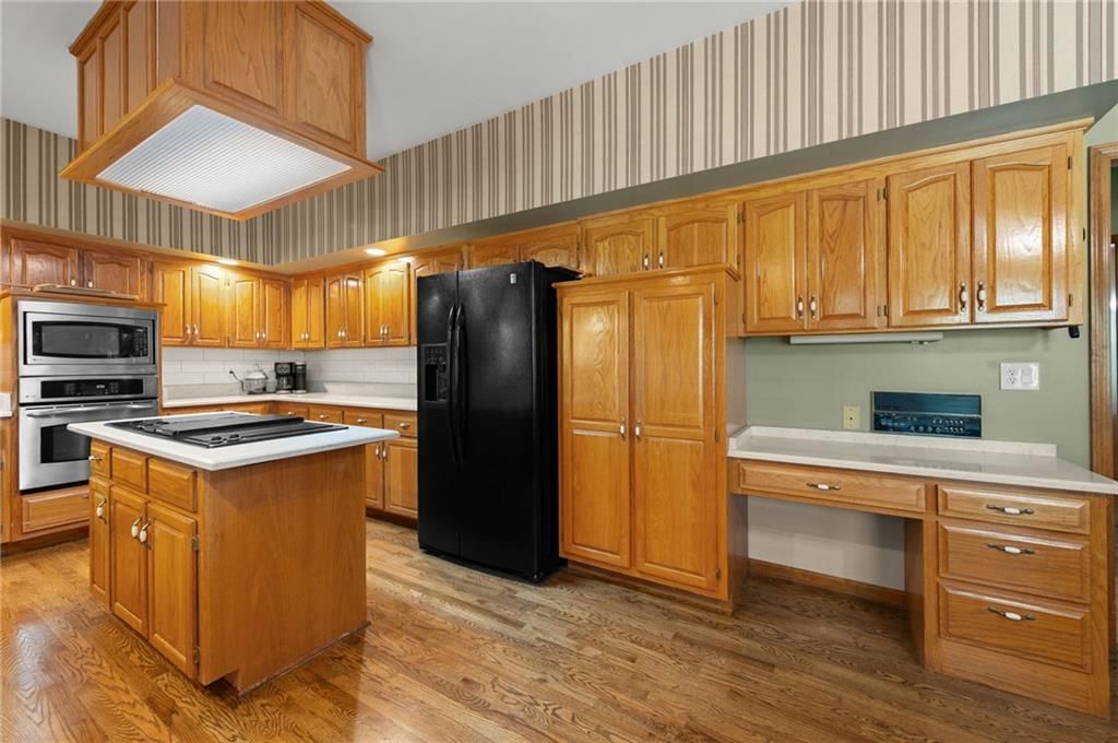 7648 N Lucerne Court — photo 17