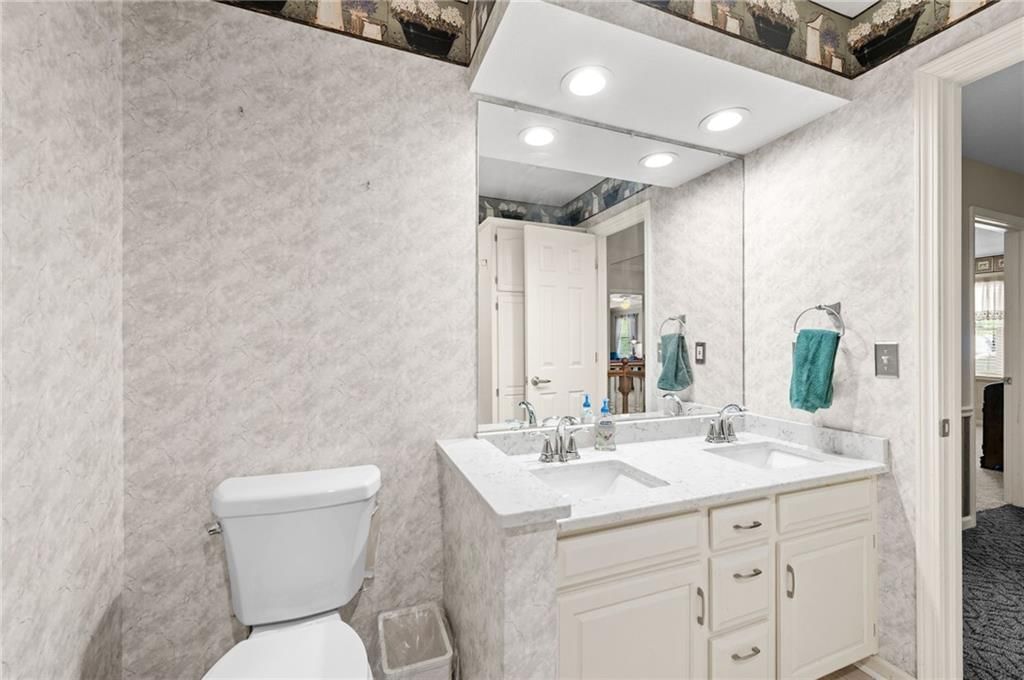 7648 N Lucerne Court — photo 39