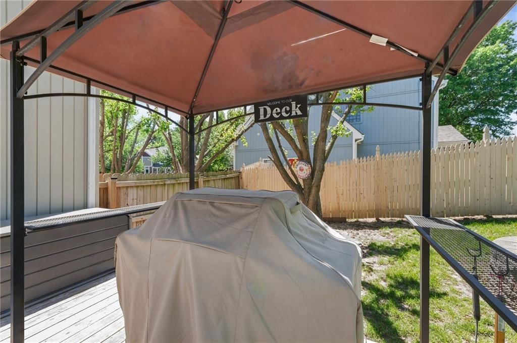 7648 N Lucerne Court — photo 51