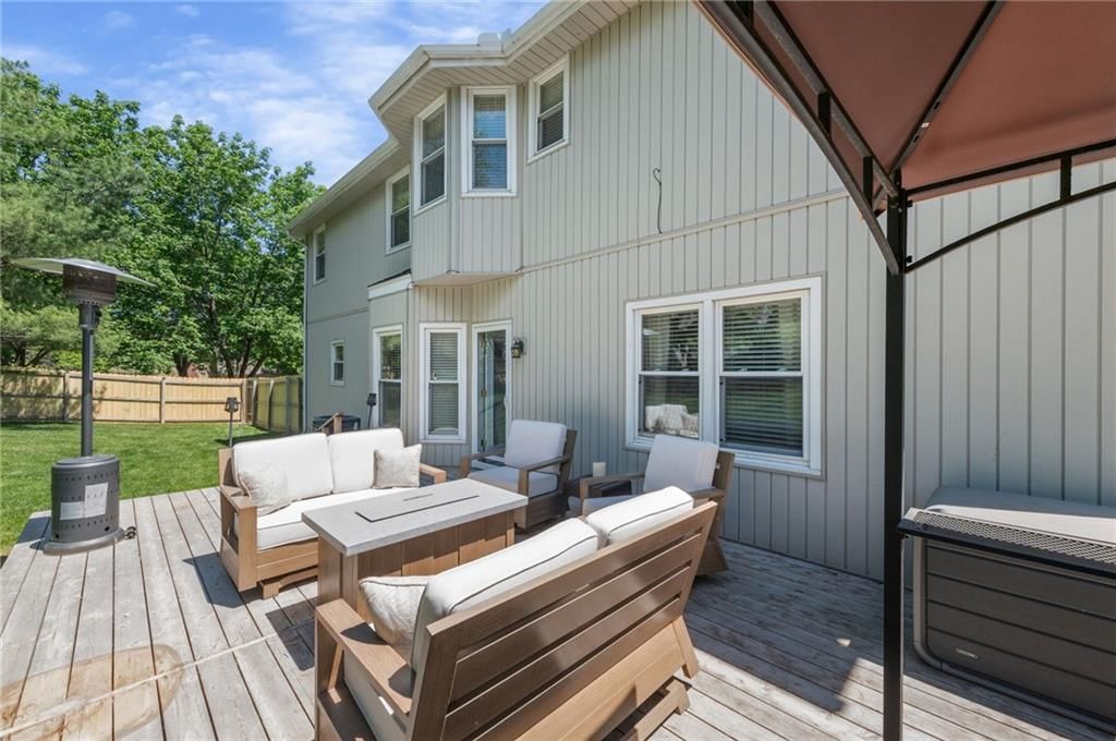 7648 N Lucerne Court — photo 52