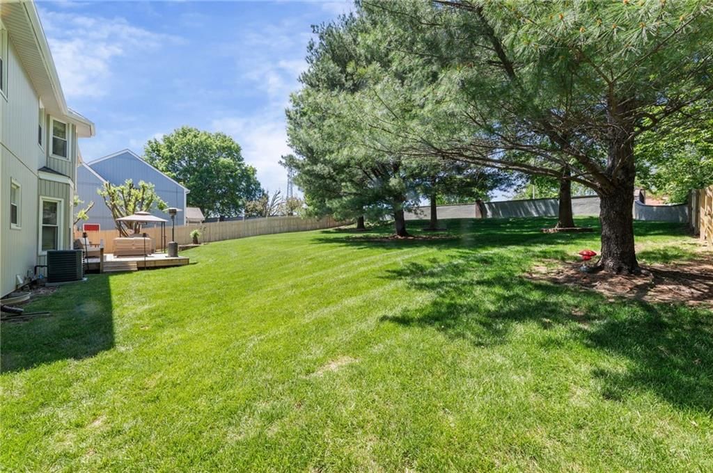 7648 N Lucerne Court — photo 56