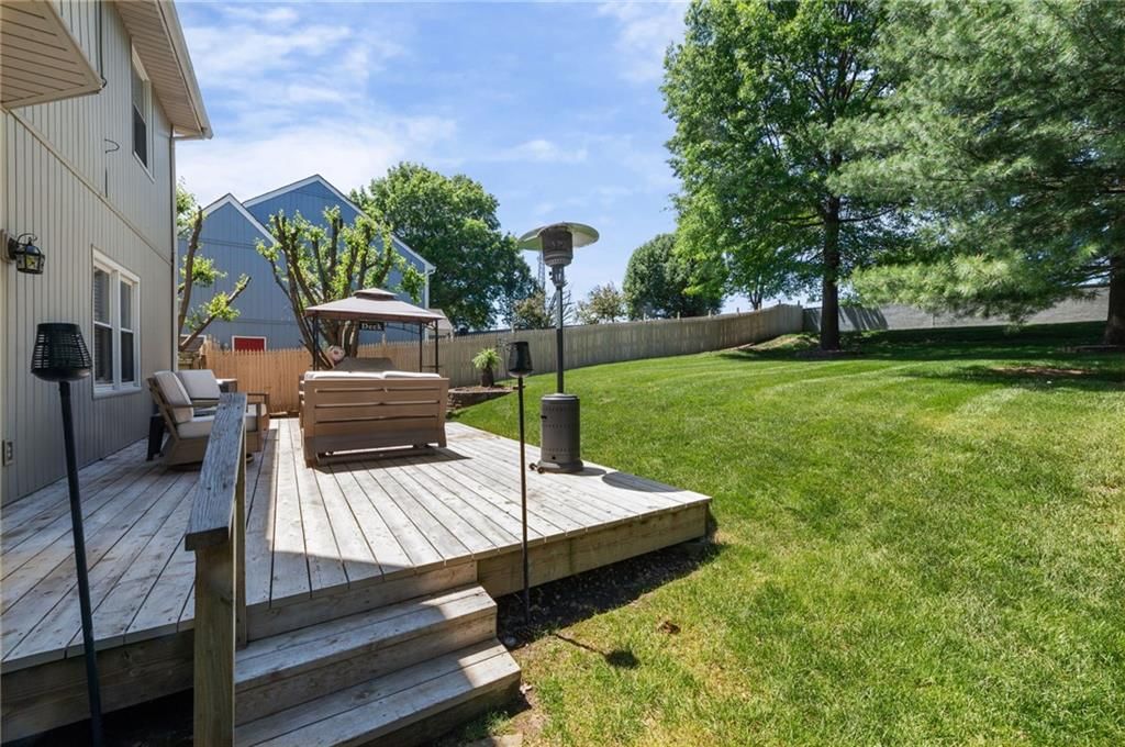 7648 N Lucerne Court — photo 57
