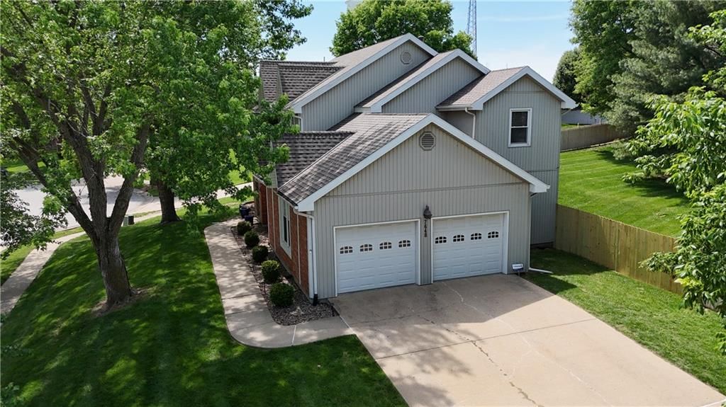 7648 N Lucerne Court — photo 62