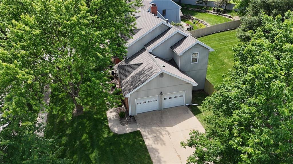 7648 N Lucerne Court — photo 63