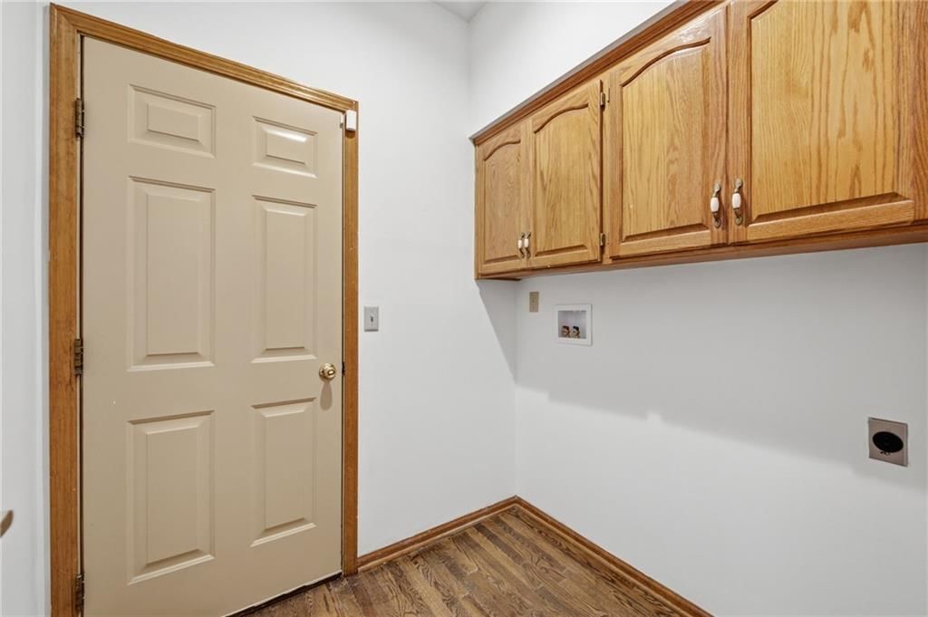 Photo 7 of 66 - 7648 N Lucerne Court, Kansas City, MO 64151
