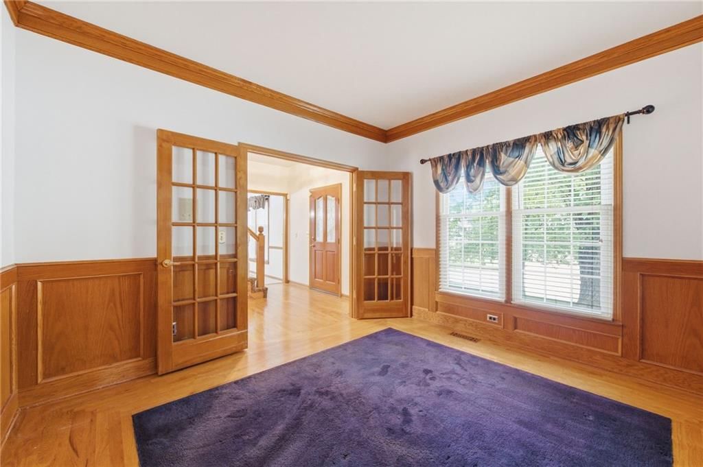Photo 4 of 66 - 7648 N Lucerne Court, Kansas City, MO 64151