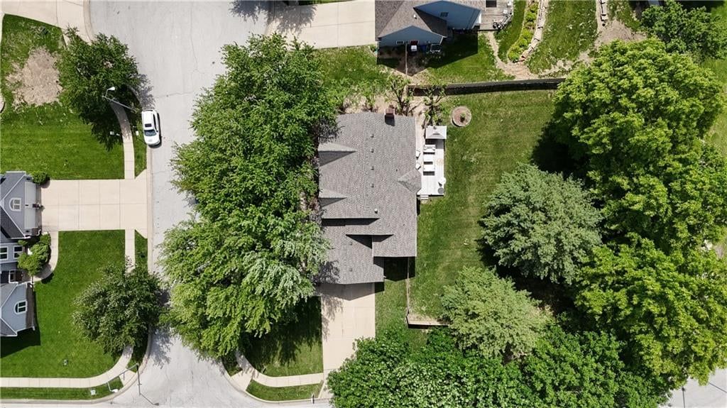 Photo 58 of 66 - 7648 N Lucerne Court, Kansas City, MO 64151
