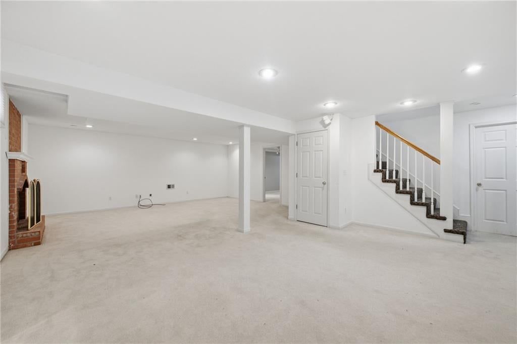 Photo 18 of 66 - 7648 N Lucerne Court, Kansas City, MO 64151