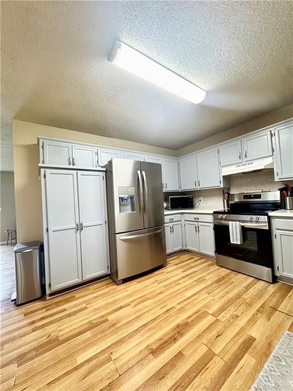 1013 Bedford Drive — photo 9