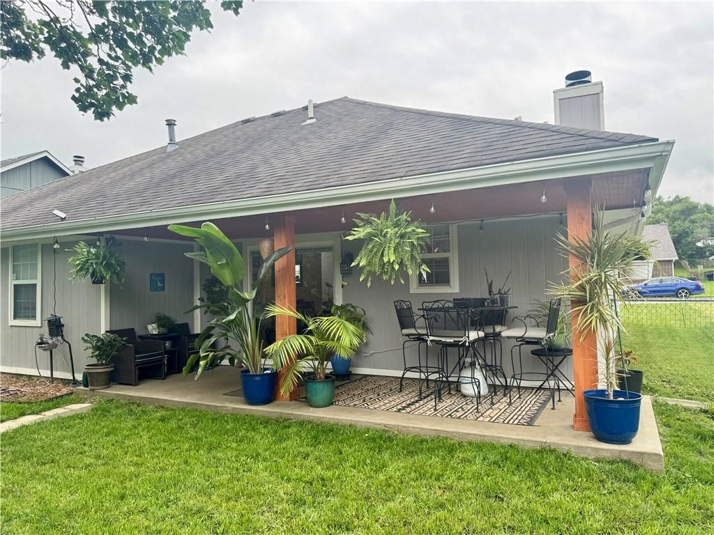 1013 Bedford Drive — photo 28