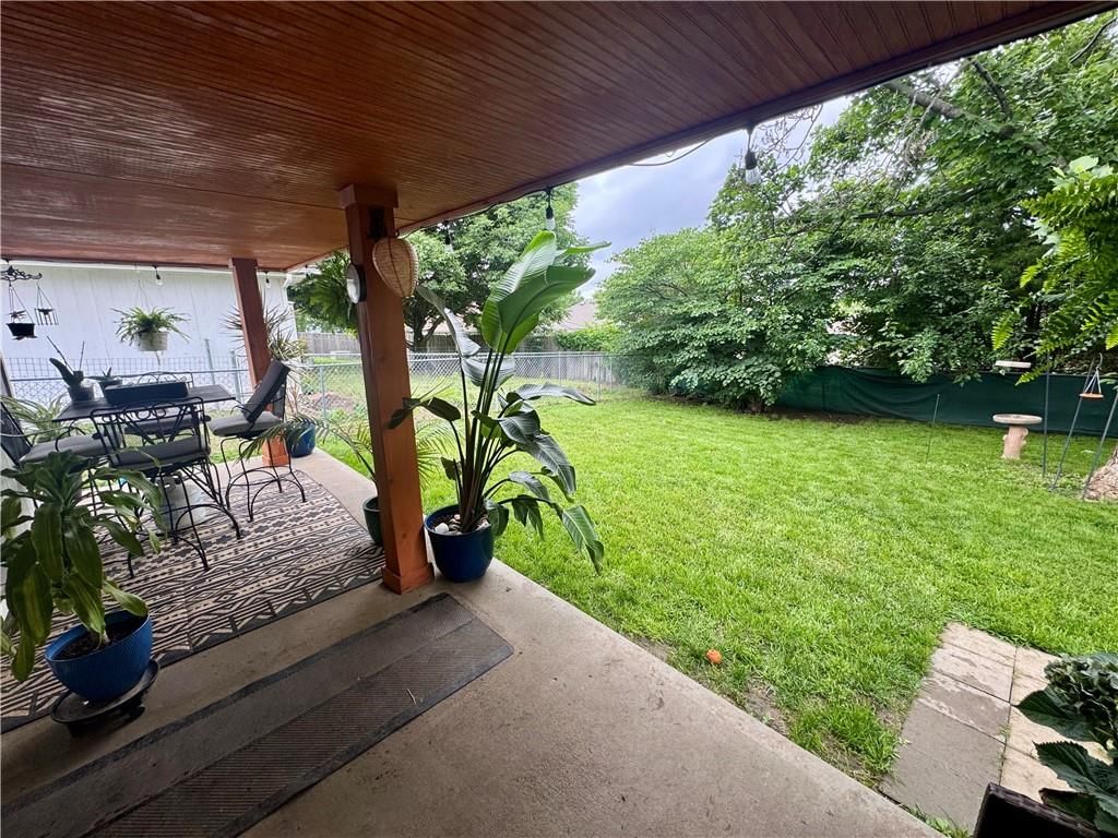 1013 Bedford Drive — photo 32