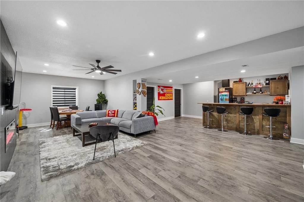 8112 NW 90th Street — photo 30