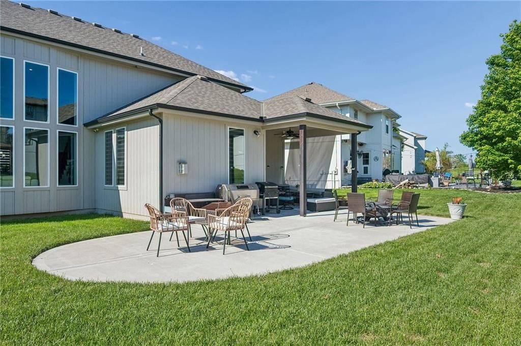 8112 NW 90th Street — photo 36