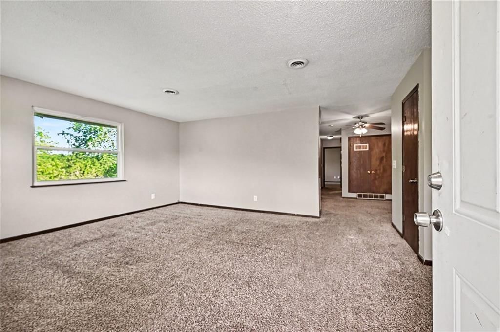 6331 N Wyandotte Street — photo 5