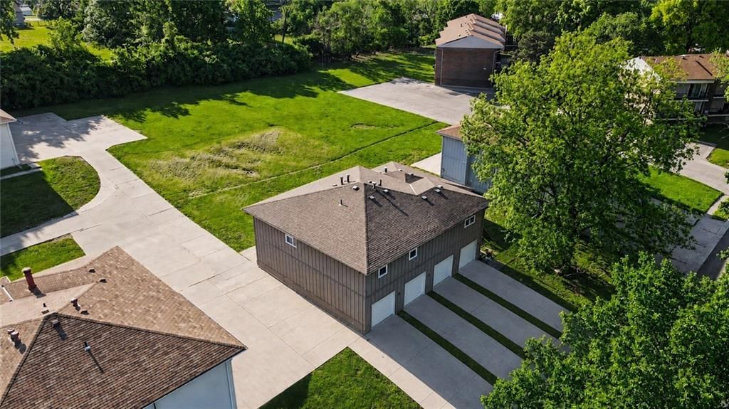 6331 N Wyandotte Street — photo 16
