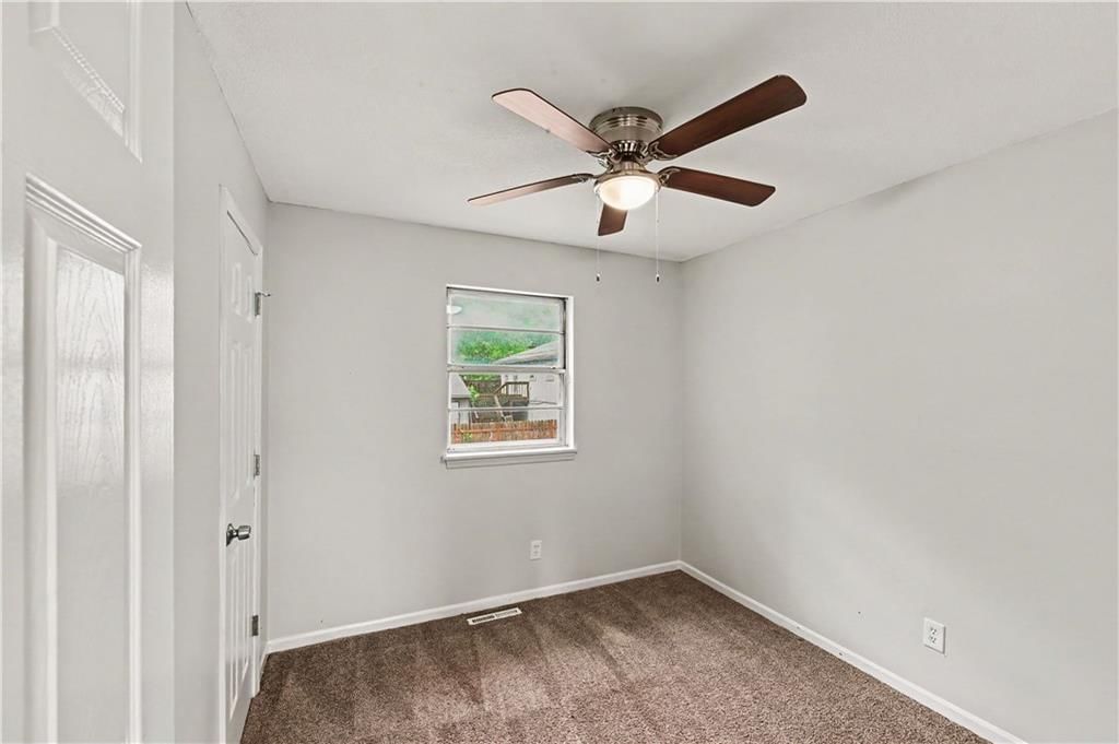 613 W Hulett Street — photo 17