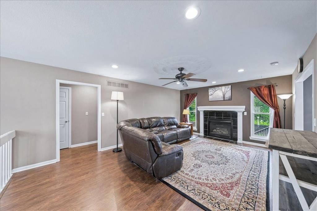 415 Hazelwood Drive — photo 4