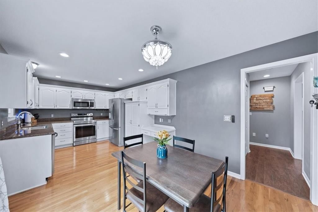 415 Hazelwood Drive — photo 6