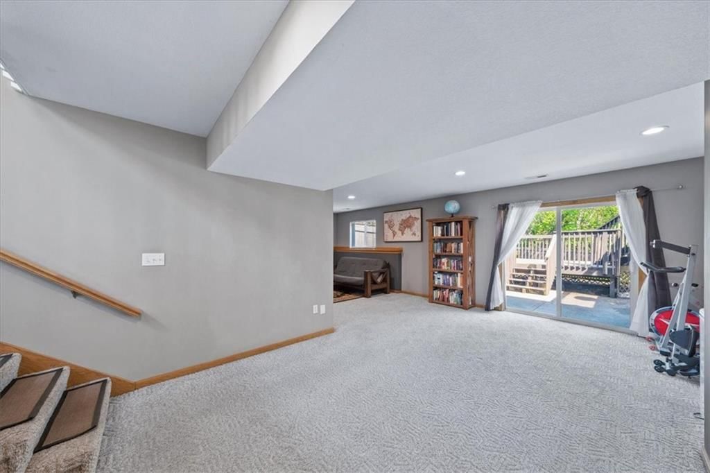 415 Hazelwood Drive — photo 16