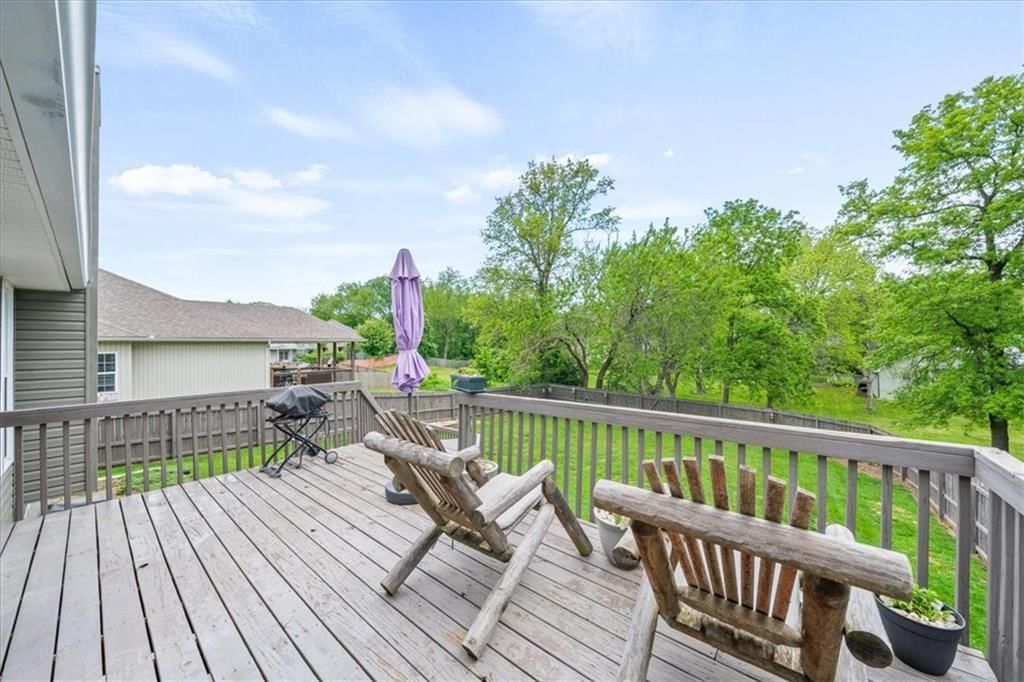 415 Hazelwood Drive — photo 23