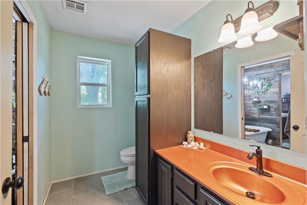 2083 CR 3500 N/A — photo 28