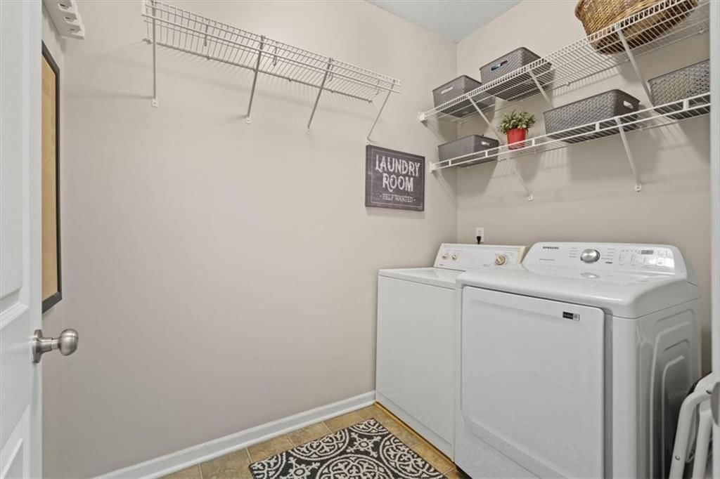 4812 W 159th Terrace — photo 27