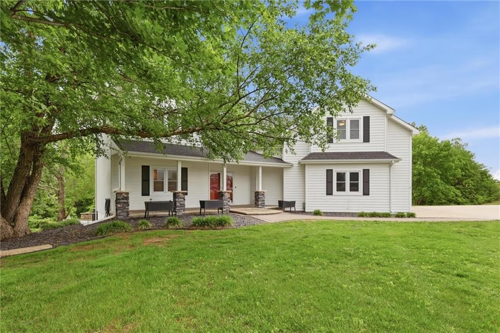 2641 Greenwood Drive — photo 2