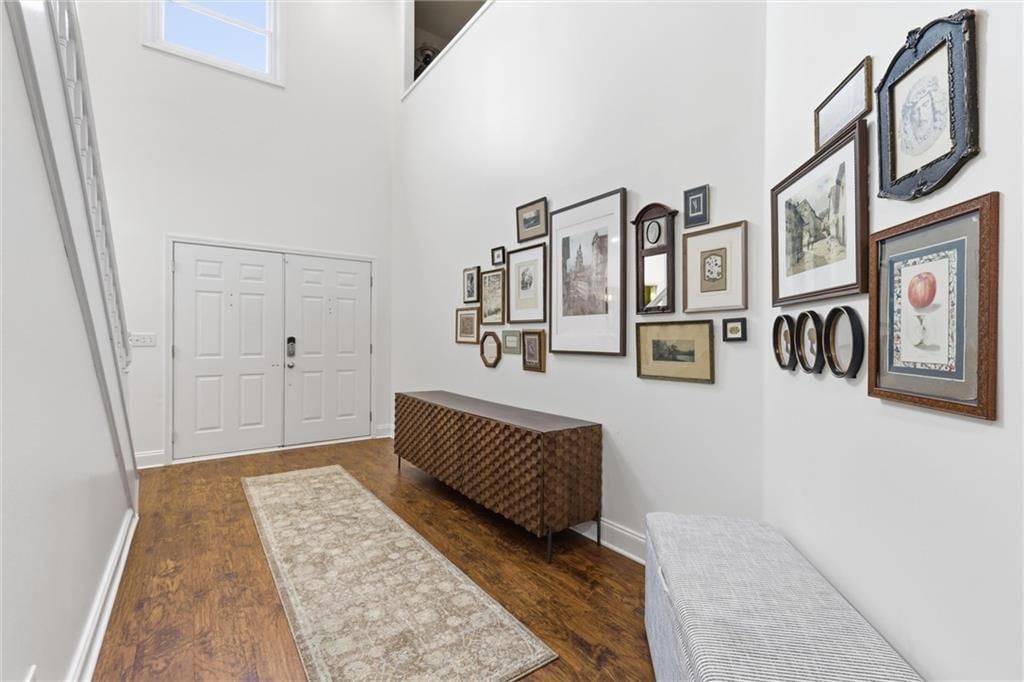 2641 Greenwood Drive — photo 5