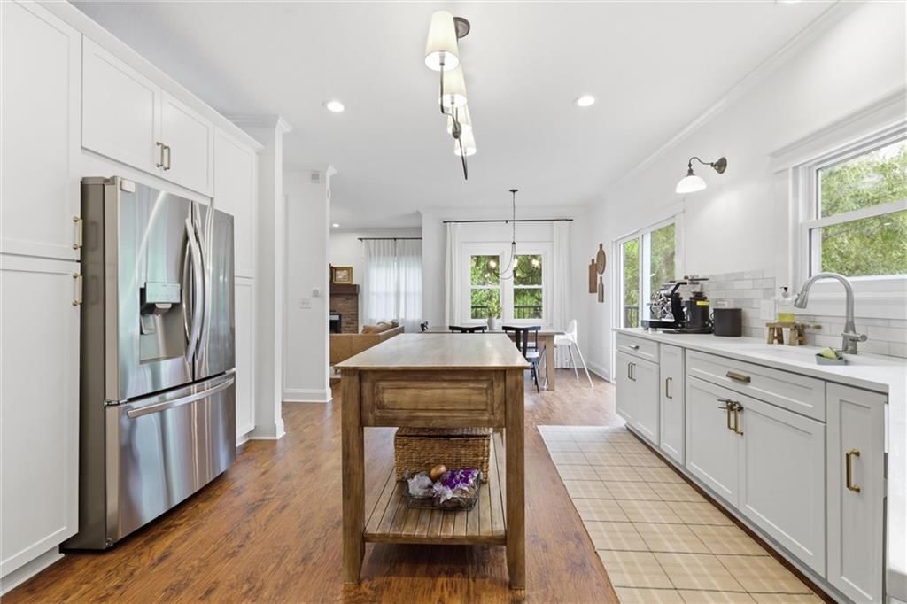 2641 Greenwood Drive — photo 14