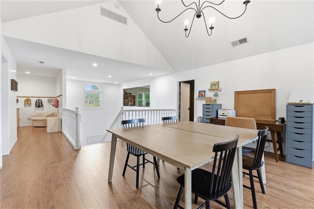 2641 Greenwood Drive — photo 25