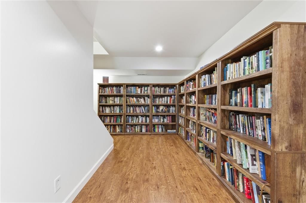 2641 Greenwood Drive — photo 39